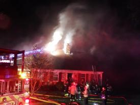 Black Rock Road Fire (Family rescued off roof)